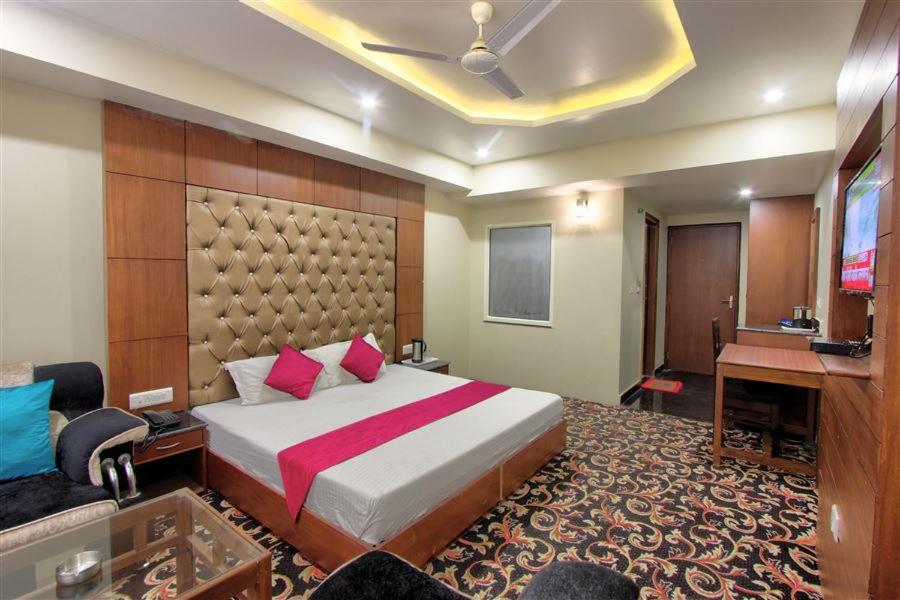 Hotel Neelam Manali Near Volvo Bus Stand Manali Exterior photo